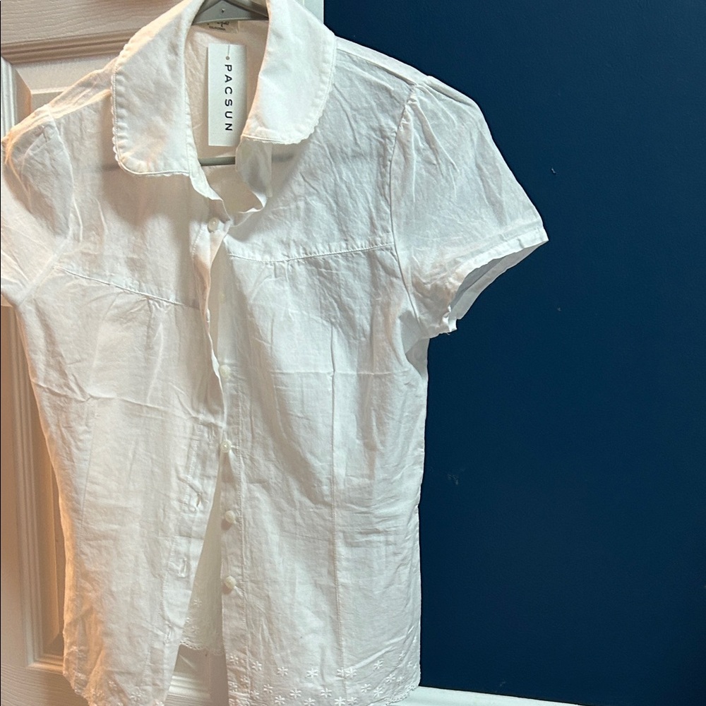 PacSun  women’s White Short Sleeve Shirt